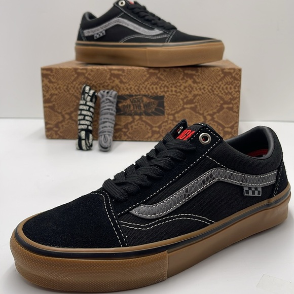 Vans Men’s Skate Old Skool Hockey Skateboards Black/ VN0A5FCB18J
Sneakers - Picture 15 of 16